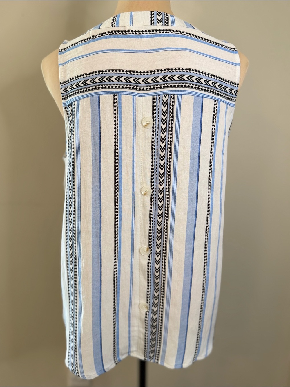 Mine western Cowgirl striped sleeveless V neck top SZ M